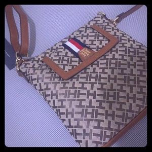 Tommy Hilfiger Cross Hand bag with Hand Bag Wallet